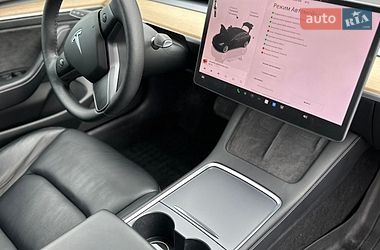 Седан Tesla Model 3 2022 в Львові