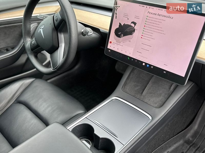 Седан Tesla Model 3 2022 в Львові