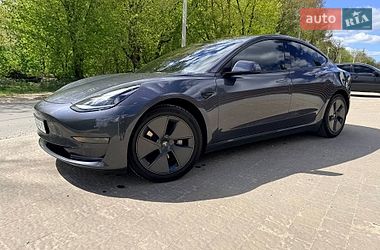 Седан Tesla Model 3 2022 в Львові