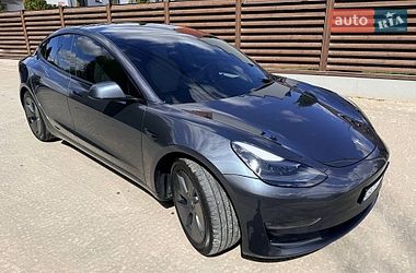 Седан Tesla Model 3 2022 в Львові