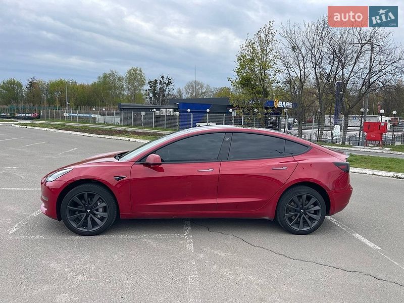 Седан Tesla Model 3 2018 в Києві