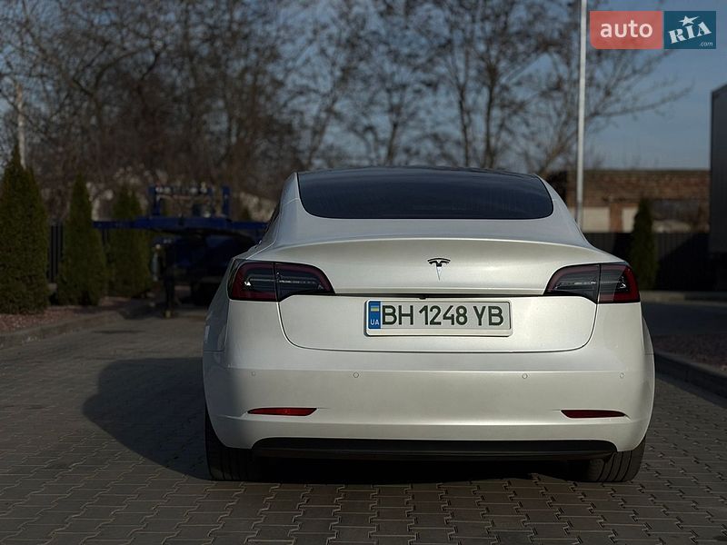 Седан Tesla Model 3 2020 в Одессе