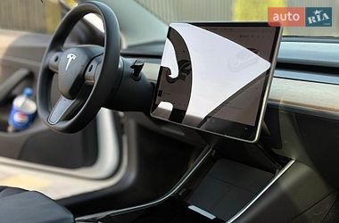 Седан Tesla Model 3 2020 в Одессе