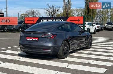 Седан Tesla Model 3 2023 в Одессе