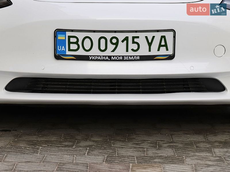 Седан Tesla Model 3 2019 в Тернополе
