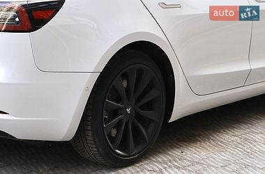 Седан Tesla Model 3 2019 в Тернополе