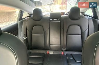 Седан Tesla Model 3 2019 в Тернополе