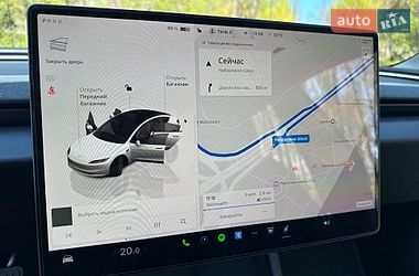 Седан Tesla Model 3 2025 в Киеве