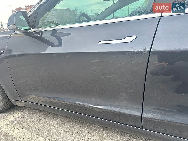 Седан Tesla Model 3 2018 в Вінниці