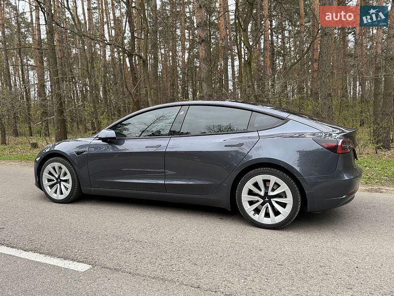 Седан Tesla Model 3 2021 в Василькове