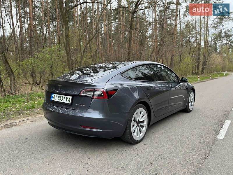 Седан Tesla Model 3 2021 в Василькове