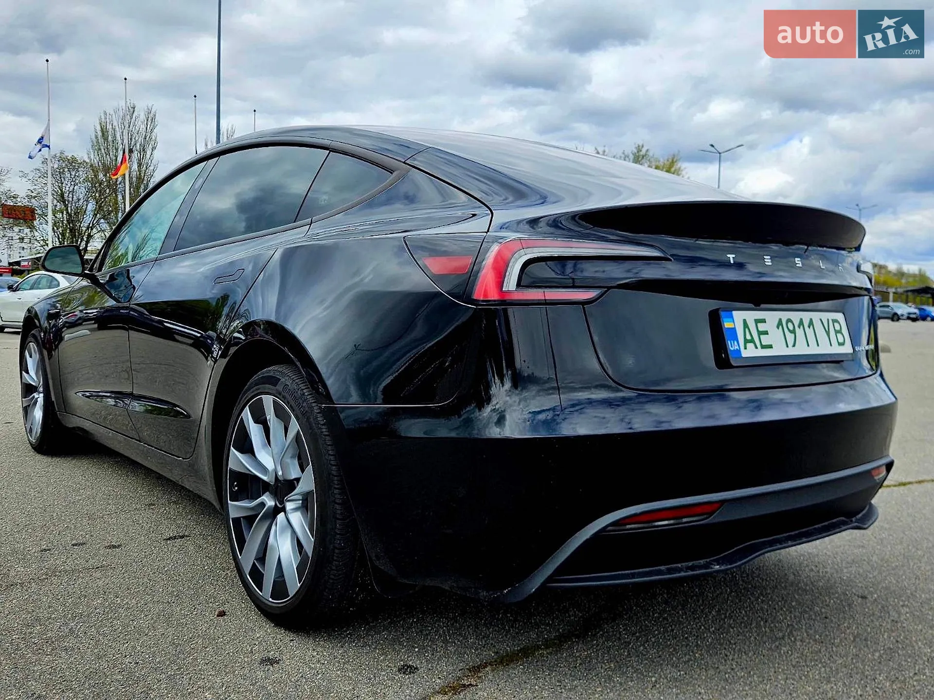 2024 Tesla Model 3 - мініатюра 8