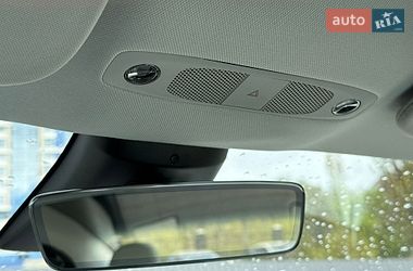 Седан Tesla Model 3 2021 в Києві