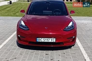 Седан Tesla Model 3 2019 в Львові
