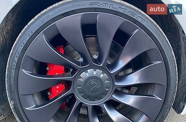 Седан Tesla Model 3 2020 в Ивано-Франковске