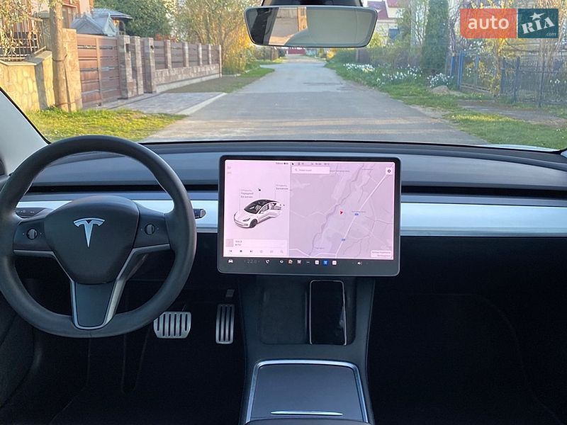 Седан Tesla Model 3 2020 в Ивано-Франковске