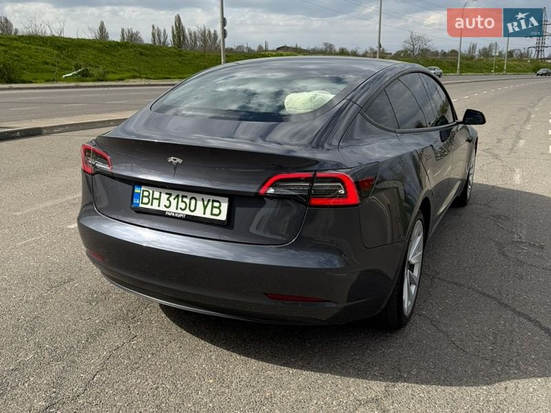 Седан Tesla Model 3 2022 в Одессе