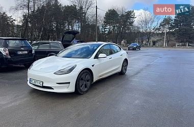 Седан Tesla Model 3 2021 в Львове