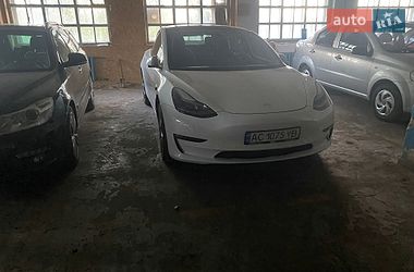 Седан Tesla Model 3 2021 в Луцке