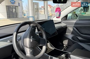 Седан Tesla Model 3 2019 в Киеве