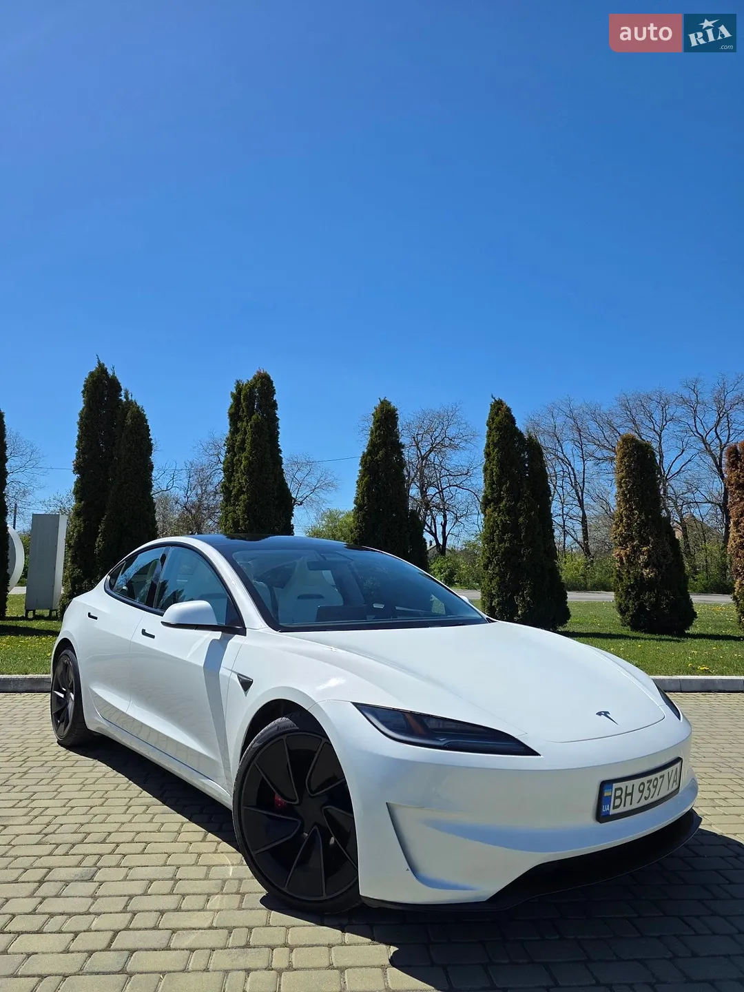 2025 Tesla Model 3 - мініатюра 2