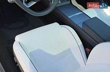 Седан Tesla Model 3 2025 в Одессе