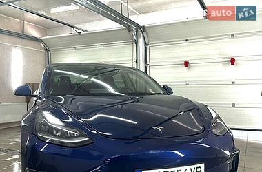 Седан Tesla Model 3 2021 в Одесі