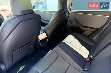 Седан Tesla Model 3 2025 в Ивано-Франковске