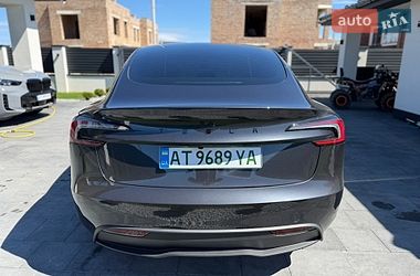Седан Tesla Model 3 2025 в Ивано-Франковске