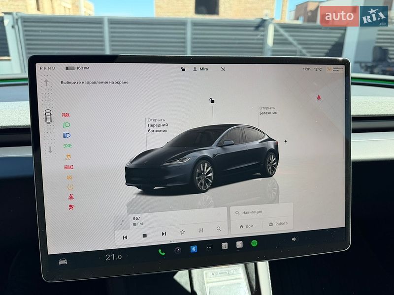 Седан Tesla Model 3 2025 в Ивано-Франковске