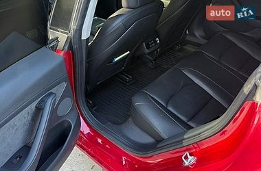 Седан Tesla Model 3 2022 в Тернополе