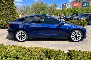 Седан Tesla Model 3 2021 в Львові