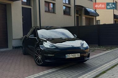 Седан Tesla Model 3 2019 в Стрые