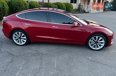 Седан Tesla Model 3 2018 в Тернополе