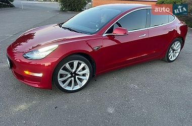 Седан Tesla Model 3 2018 в Тернополе