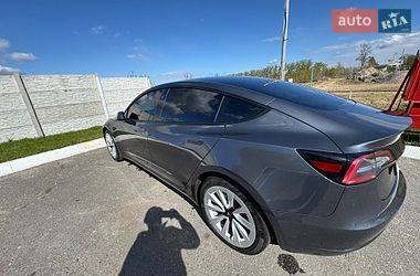 Седан Tesla Model 3 2022 в Киеве