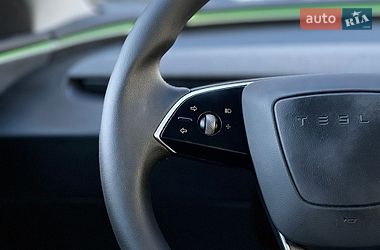 Седан Tesla Model 3 2024 в Ивано-Франковске