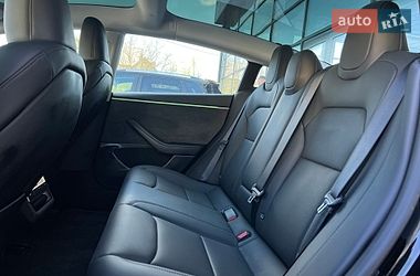 Седан Tesla Model 3 2024 в Ивано-Франковске