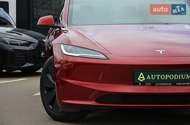 Седан Tesla Model 3 2024 в Киеве