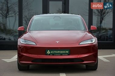Седан Tesla Model 3 2024 в Киеве