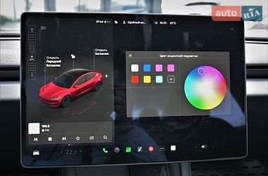 Седан Tesla Model 3 2024 в Киеве