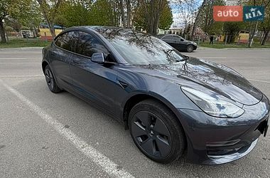 Седан Tesla Model 3 2023 в Кременчуге