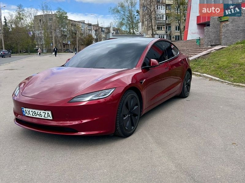 Седан Tesla Model 3 2024 в Харькове