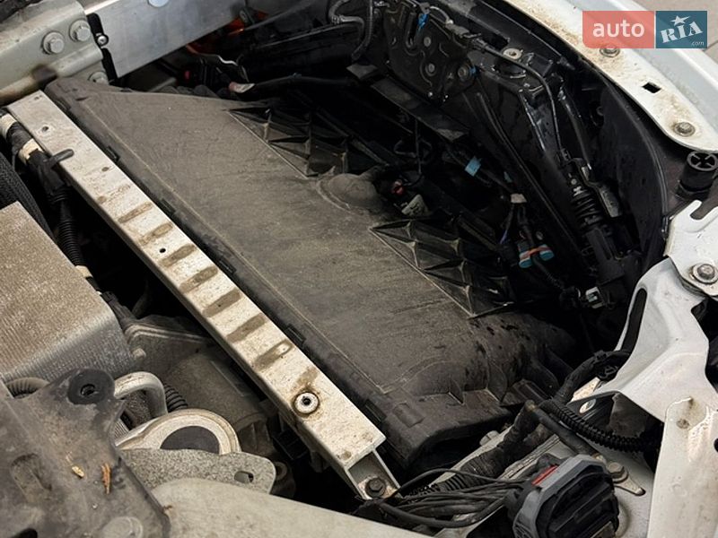 Седан Tesla Model 3 2021 в Чернигове