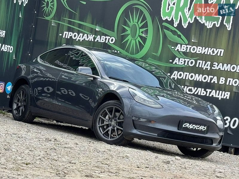 Седан Tesla Model 3 2019 в Харкові