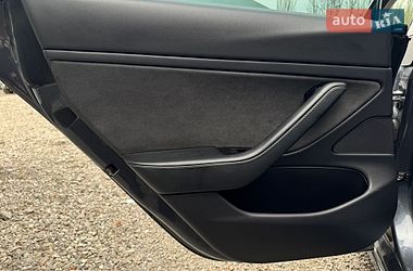 Седан Tesla Model 3 2019 в Харкові