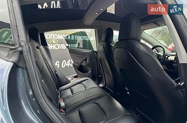 Седан Tesla Model 3 2019 в Харкові