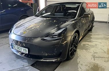 Седан Tesla Model 3 2022 в Львові