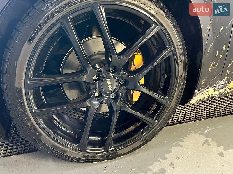 Седан Tesla Model 3 2022 в Львове