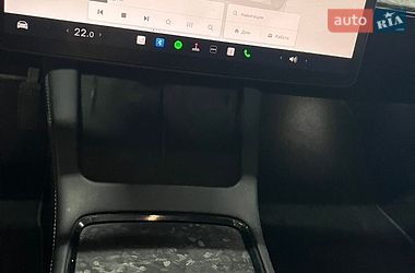 Седан Tesla Model 3 2022 в Львове